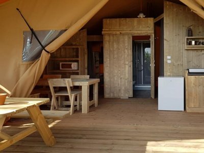 Cliquez pour découvrir toutes les photos de l'HÉBERGEMENT ! lodge - Glamping Sainte Suzanne photo 2