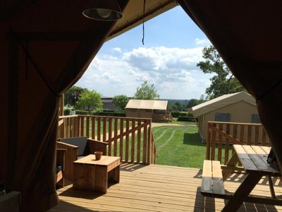 Cliquez pour découvrir toutes les photos de l'HÉBERGEMENT ! lodge - Glamping Sainte Suzanne photo 2