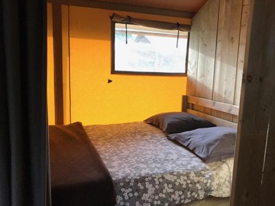Cliquez pour découvrir toutes les photos de l'HÉBERGEMENT ! lodge - Glamping Sainte Suzanne photo 4