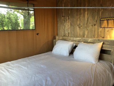 Cliquez pour découvrir toutes les photos de l'HÉBERGEMENT ! lodge - Glamping Sainte Suzanne photo 2