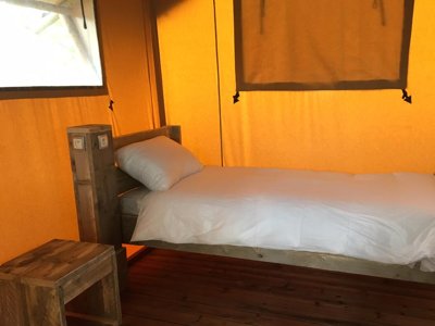 Cliquez pour découvrir toutes les photos de l'HÉBERGEMENT ! lodge - Glamping Sainte Suzanne photo 3