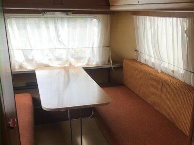 Cliquez pour découvrir toutes les photos de l'HÉBERGEMENT ! caravane - Glamping Sainte Suzanne photo 2
