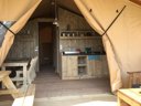 Cliquez pour découvrir toutes les photos de l'HÉBERGEMENT ! lodge - camping Glamping Sainte Suzanne photo 3