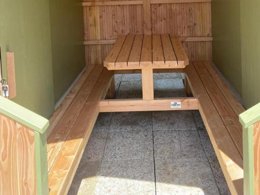 Camping Pas Cher vous présente avec son site Officiel campingpascher.fr, le Camping Glamping Sainte Suzanne classé 2 étoiles, situé sur la commune de Sainte Suzanne dans le département Mayenne (Pays De La Loire) en France. Le camping Glamping Sainte Suzanne, vous présente un hébergement de type lodge pour 1 personne. Le camping Glamping Sainte Suzanne vous propose du vendredi 26 juin au vendredi 03 juillet 2026, en promotion à -20% pour 7 nuits à 217,14 € au lieu de 271,43 € soit une Économie de 54,29 €. Cette location propose 177 dates différentes pour réserver votre séjour. Découvrez également les 7 autres gammes d'hébergements du camping. Les Avis clients pour le Camping Glamping Sainte Suzanne sont excellents avec une note moyenne de 8 sur 10. Piscine couverte, Piscine extérieure, Animations familiales, Aire de jeux enfants, Centre équestre, Cyclisme, Escalade, Ping-pong, Pédalo, Pétanque, Randonnée, Skatepark, Terrain de football, Boulangerie, Créperie, Dépôt de pain, Pizzeria, Plats à emporter, Restaurant, Snack/Bar, Station-service, Supermarché,... En savoir plus : cliquez-ICI.