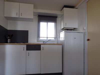 Cliquez pour découvrir toutes les photos de l'HÉBERGEMENT ! mobil-home - Le Bois De Pins photo 7