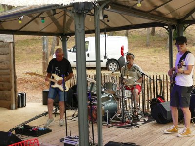 Cliquez pour découvrir toutes les photos de l'ÉTABLISSEMENT ! camping Le Bois De Pins photo 30