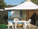 Cliquez pour découvrir toutes les photos de l'HÉBERGEMENT ! bungalow toilé - camping Flower Le Riviera photo 2