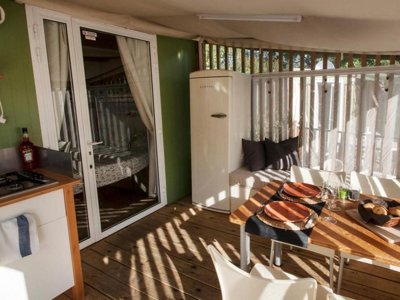 Cliquez pour découvrir toutes les photos de l'HÉBERGEMENT ! mobil-home - Weekend Glamping Resort photo 9