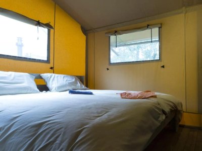 Cliquez pour découvrir toutes les photos de l'HÉBERGEMENT ! tente en toile et bois - Weekend Glamping Resort photo 5