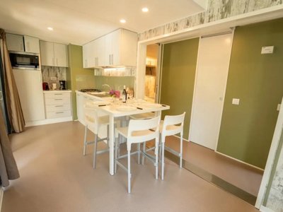 Cliquez pour découvrir toutes les photos de l'HÉBERGEMENT ! mobil-home - Weekend Glamping Resort photo 4