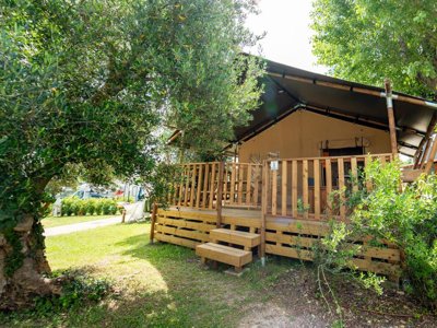 tente en toile et bois - Weekend Glamping Resort photo 6