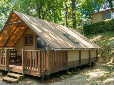 tente en toile et bois - Weekend Glamping Resort photo 8