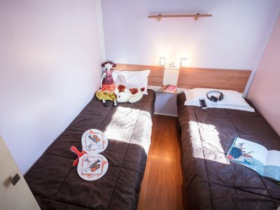 Cliquez pour découvrir toutes les photos de l'HÉBERGEMENT ! mobil-home - Hu Park Albatros Village photo 17