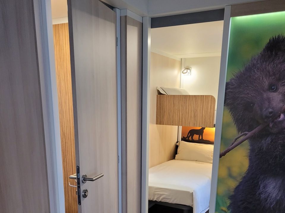 mobil-home - établissement Hu Park Albatros Village photo 3