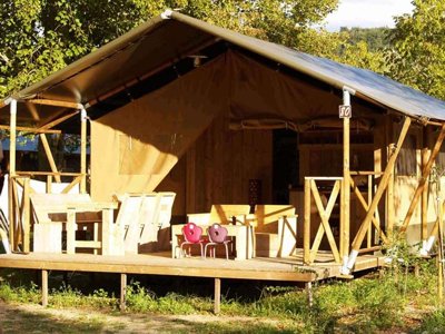 Cliquez pour découvrir toutes les photos de l'HÉBERGEMENT ! tente en toile et bois - Olva photo 2