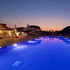 Camping Pas Cher vous présente avec son site Officiel campingpascher.fr, le Établissement Bon Repos, situé sur la commune de Santa Susanna dans le département Barcelone (Catalogne) en Espagne. L'établissement Bon Repos vous propose un hébergement de type bungalow de 33 m². L'établissement vous propose 2 autres types d'hébergements. Découvrez tous nos séjours à petits prix dans la commune et aux alentours de Santa Susanna du département : Barcelone (Catalogne).... En savoir plus : cliquez-ICI.