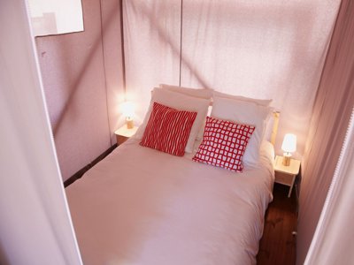 Cliquez pour découvrir toutes les photos de l'HÉBERGEMENT ! tente toile et bois - Flower Les 2 Etangs photo 7