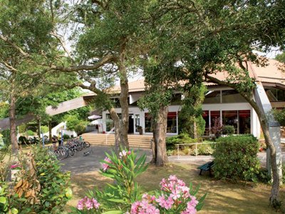 Cliquez pour découvrir toutes les photos de l'ÉTABLISSEMENT ! résidence Domaine De L'Agréou photo 12