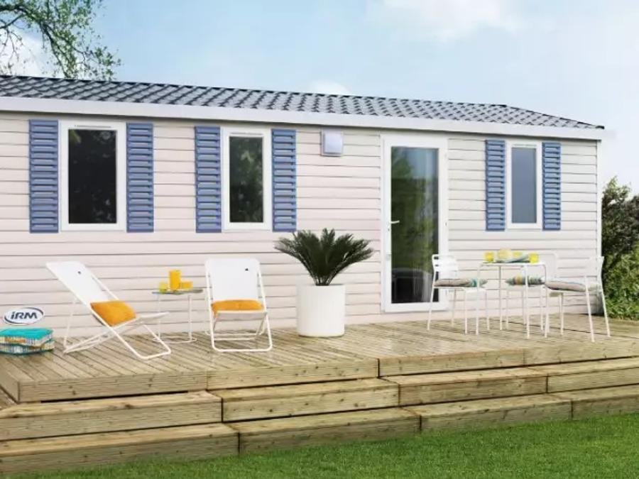Camping Pas Cher vous présente avec son site Officiel campingpascher.fr, le Camping La Maïre classé 3 étoiles, situé sur la commune de Serignan dans le département Hérault (Languedoc Roussillon) en France. Le camping La Maïre, vous présente un hébergement de type mobil-home de 30 m² avec climatisation et télévision. Le camping La Maïre vous proposeun séjour PAS CHER avec une REMISEdu vendredi 05 juin au vendredi 12 juin 2026 avec une PROMO de DERNIÈRE MINUTE, en promotion à -33% pour 7 nuits à 259 € au lieu de 386,57 € soit une Économie de 127,57 €. Cette location propose 28 dates différentes pour réserver votre séjour. Découvrez également les 37 autres gammes d'hébergements du camping. Les Avis clients pour le Camping La Maïre sont de 7 sur 10. Piscine extérieure, Animation ados, Animations familiales, Club enfants, Aire de jeux enfants, Canoë-kayak, Centre équestre, Golf, Paddle, Ping-pong, Pétanque, Structure gonflable enfants, Terrain multisports, Bar, Dépôt de pain, Plats à emporter, Snack/Bar, Supermarché, Épicerie,... En savoir plus : cliquez-ICI.