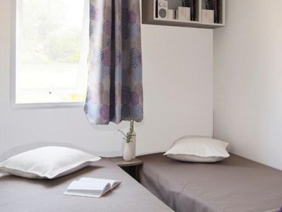 Cliquez pour découvrir toutes les photos de l'HÉBERGEMENT ! mobil-home - La Maïre photo 2