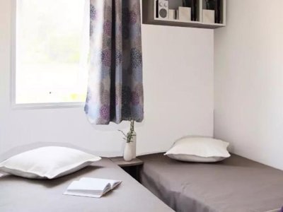 Cliquez pour découvrir toutes les photos de l'HÉBERGEMENT ! mobil-home - La Maïre photo 5