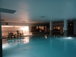 Camping Pas Cher vous présente avec son site Officiel campingpascher.fr, le Camping La Marmotte classé 4 étoiles, situé sur la commune de Savignac Les Ormeaux dans le département Ariège (Midi Pyrénées) en France. Le camping La Marmotte, vous présente un hébergement de type chalet de 35 m² avec climatisation et télévision. Le camping La Marmotte vous propose du dimanche 14 décembre au dimanche 21 décembre 2025 pour 7 nuits à 502€. Cette location propose 3 dates différentes pour réserver votre séjour. Découvrez également les 20 autres gammes d'hébergements du camping. Les Avis clients pour le Camping La Marmotte sont excellents avec une note moyenne de 8 sur 10. Piscine chauffée, Piscine couverte, Animations familiales, Club enfants, Aire de jeux enfants, Court de tennis, Golf, Pétanque, Randonnée, Salle de fitness, Bar, Boulangerie, Restaurant, Snack/Bar, Supermarché, Épicerie,... En savoir plus : cliquez-ICI.