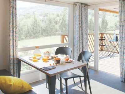 Cliquez pour découvrir toutes les photos de l'HÉBERGEMENT ! mobil-home - Le Clos Virgile photo 2