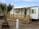 Camping Pas Cher vous présente avec son site Officiel campingpascher.fr, le Camping Bleu Marine classé 4 étoiles, situé sur la commune de Serignan dans le département Hérault (Languedoc Roussillon) en France. Le camping Bleu Marine, vous présente un hébergement de type mobil-home de 23 m² avec climatisation et télévision. Le camping Bleu Marine vous propose du sam. 11 avril au sam. 18 avril 2026 pour 7 nuits à 269€. Cette location propose 107 dates différentes pour réserver votre séjour. Découvrez également les 11 autres gammes d'hébergements du camping. Les Avis clients pour le Camping Bleu Marine sont excellents avec une note moyenne de 8 sur 10. Mer, Piscine chauffée, Piscine extérieure, Animations familiales, Aire de jeux enfants, Centre équestre, Golf, Ping-pong, Pétanque, Terrain multisports, Bar, Dépôt de pain, Pizzeria, Plats à emporter, Restaurant, Snack/Bar, Épicerie,... En savoir plus : cliquez-ICI.