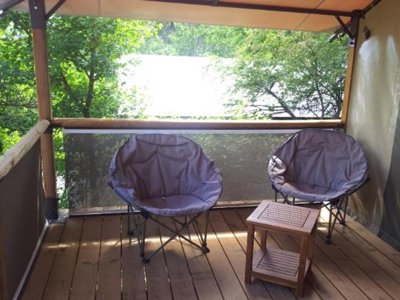 Cliquez pour découvrir toutes les photos de l'HÉBERGEMENT ! tente en toile et bois - Des 2 Soleils - Ciela Village photo 7