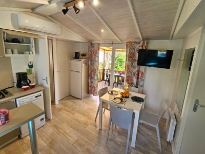 Cliquez pour découvrir toutes les photos de l'HÉBERGEMENT ! mobil-home - Les Calquières photo 16