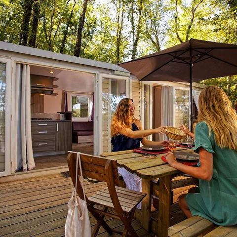 Cliquez pour découvrir toutes les photos de l'HÉBERGEMENT ! mobil-home - De La Paille Basse photo 2