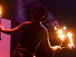 Camping Pas Cher vous présente avec son site Officiel campingpascher.fr, le Camping Village Santa Fortunata classé 4 étoiles, situé sur la commune de Sorrento dans le département Naples (Campanie) en Italie. Le camping Village Santa Fortunata vous propose un hébergement de type bungalow de 15 m². L'établissement vous propose 4 autres types d'hébergements. Découvrez tous nos séjours à petits prix dans la commune et aux alentours de Sorrento du département : Naples (Campanie). Les Avis clients pour le Camping Village Santa Fortunata sont excellents avec une note moyenne de 8 sur 10. Bassin enfant, Piscine extérieure, Animations familiales, Club ados, Club enfants, Aire de jeux enfants, Baby-foot, Ping-pong, Pétanque, Bar, Restaurant, Épicerie,... En savoir plus : cliquez-ICI.