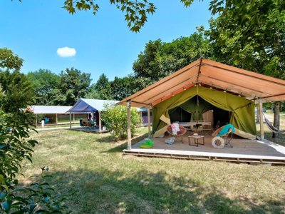 Cliquez pour découvrir toutes les photos de l'HÉBERGEMENT ! bungalow toilé - Flower Les Ondines photo 3