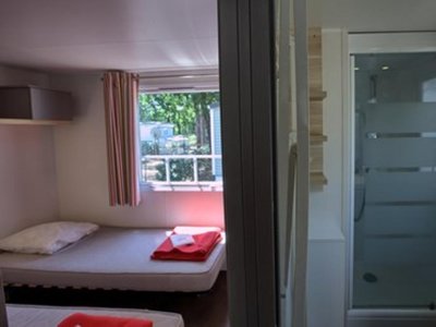 Cliquez pour découvrir toutes les photos de l'HÉBERGEMENT ! mobil-home - Municipal Les Genêts photo 4