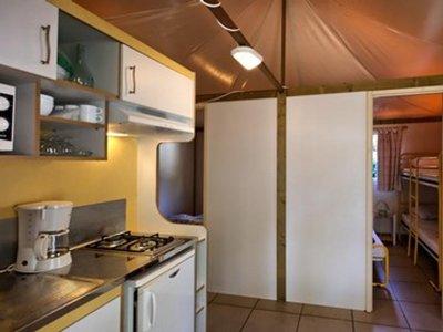 Cliquez pour découvrir toutes les photos de l'HÉBERGEMENT ! chalet - Municipal Les Genêts photo 3