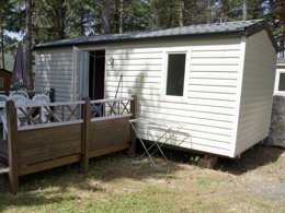 Camping Pas Cher vous présente avec son site Officiel campingpascher.fr, le Camping La Source classé 3 étoiles, situé sur la commune de Sournia dans le département Pyrénées-orientales (Languedoc Roussillon) en France. Le camping La Source, vous présente un hébergement de type mobil-home de 17 m². Le camping La Source vous propose du lundi 01 juin au lundi 08 juin 2026 pour 7 nuits à 270€. Cette location propose 88 dates différentes pour réserver votre séjour. Découvrez également les 14 autres gammes d'hébergements du camping. Les Avis clients pour le Camping La Source sont excellents avec une note moyenne de 8 sur 10. LacMer, Piscine chauffée, Piscine extérieure, Animations familiales, Aire de jeux enfants, Baby-foot, Canoë-kayak, Centre équestre, Cyclisme, Parcours sportif, Ping-pong, Pétanque, Randonnée, Structure gonflable enfants, Terrain multisports, Trampoline, Bar, Boulangerie, Plats à emporter, Snack/Bar, Épicerie,... En savoir plus : cliquez-ICI.