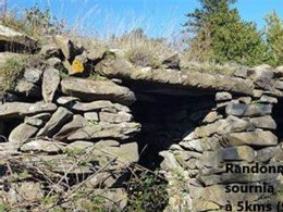 Camping Pas Cher vous présente avec son site Officiel campingpascher.fr, le Camping La Source classé 3 étoiles, situé sur la commune de Sournia dans le département Pyrénées-orientales (Languedoc Roussillon) en France. Le camping La Source, vous présente un hébergement de type chalet de 24 m² pour 2 personnes et télévision. Le camping La Source vous propose du jeudi 18 décembre au jeudi 25 décembre 2025 pour 7 nuits à 287€. Cette location propose 237 dates différentes pour réserver votre séjour. Découvrez également les 14 autres gammes d'hébergements du camping. Les Avis clients pour le Camping La Source sont excellents avec une note moyenne de 8 sur 10. LacMer, Piscine chauffée, Piscine extérieure, Animations familiales, Aire de jeux enfants, Baby-foot, Canoë-kayak, Centre équestre, Cyclisme, Parcours sportif, Ping-pong, Pétanque, Randonnée, Structure gonflable enfants, Terrain multisports, Trampoline, Bar, Boulangerie, Plats à emporter, Snack/Bar, Épicerie,... En savoir plus : cliquez-ICI.