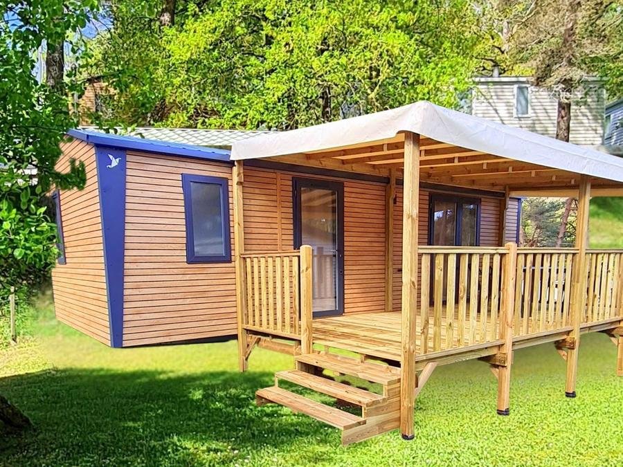 Camping Pas Cher vous présente avec son site Officiel campingpascher.fr, le Camping Maeva Escapade Les Trois Sources classé 4 étoiles, situé sur la commune de Sousceyrac dans le département Lot (Midi Pyrénées) en France. Le camping Maeva Escapade Les Trois Sources vous propose un hébergement de type mobil-home de 35 m² (télévision). Cet hébergement propose plus de 35 dates différentes pour réserver ! Pour dévouvrir la période la moins chère, consultez la rubrique 'Tarifs' et sélectionnez votre mois de départ. L'établissement vous propose 17 autres types d'hébergements. Découvrez tous nos séjours à petits prix dans la commune et aux alentours de Sousceyrac du département : Lot (Midi Pyrénées). Les Avis clients pour le Camping Maeva Escapade Les Trois Sources sont excellents avec une note moyenne de 8 sur 10. RivièreÉtang, Piscine chauffée, Piscine extérieure, Animations familiales, Club ados, Club enfants, Aire de jeux enfants, Baby-foot, Canoë-kayak, Paddle, Parcours sportif, Ping-pong, Piscine, Pédalo, Pétanque, Randonnée, Structure gonflable enfants, Terrain multisports, Trampoline, Bar, Dépôt de pain, Pizzeria, Snack/Bar, Épicerie,... En savoir plus : cliquez-ICI.