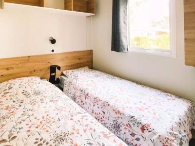 Cliquez pour découvrir toutes les photos de l'HÉBERGEMENT ! mobil-home - De La Geres photo 4