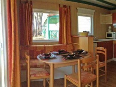 Cliquez pour découvrir toutes les photos de l'HÉBERGEMENT ! chalet - Domaine Des Grands Pins photo 2