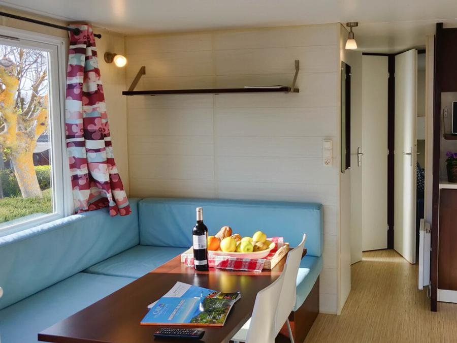 Camping Pas Cher vous présente avec son site Officiel campingpascher.fr, le Camping Prades Park classé 4 étoiles, situé sur la commune de Prades dans le département Tarragone (Catalogne) en Espagne. Le camping Prades Park, vous présente un hébergement de type mobil-home de 24 m² et télévision. Le camping Prades Park vous propose du vendredi 12 juin au vendredi 19 juin 2026 pour 7 nuits à 889€. Cette location propose 76 dates différentes pour réserver votre séjour. Découvrez également les 6 autres gammes d'hébergements du camping. Les Avis clients pour le Camping Prades Park sont excellents avec une note moyenne de 8 sur 10. Lac, Piscine extérieure, Animations familiales, Club enfants, Aire de jeux enfants, Canoë-kayak, Centre équestre, Cyclisme, Ping-pong, Terrain de basketball, Terrain de beach-volley, Terrain de football, Bar, Restaurant, Station-service, Supermarché, Épicerie,... En savoir plus : cliquez-ICI.