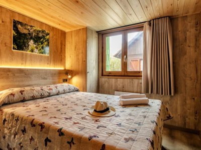 Cliquez pour découvrir toutes les photos de l'HÉBERGEMENT ! bungalow - Prades Park photo 4
