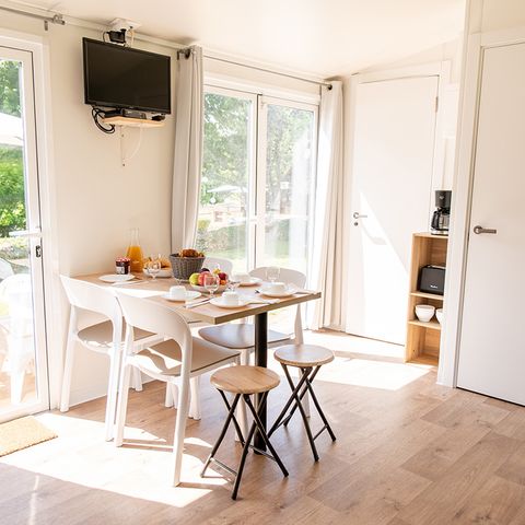 Cliquez pour découvrir toutes les photos de l'HÉBERGEMENT ! mobil-home - Les Chalets De Thegra photo 3