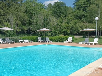 Cliquez pour découvrir toutes les photos de l'ÉTABLISSEMENT ! camping Les Chalets De Thegra photo 24
