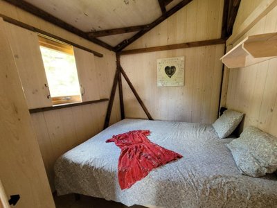 Cliquez pour découvrir toutes les photos de l'HÉBERGEMENT ! hébergement insolite - La Castillonderie photo 6