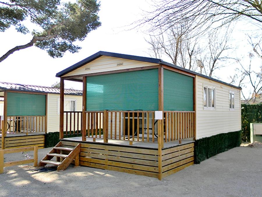 Camping Pas Cher vous présente avec son site Officiel campingpascher.fr, le Camping Relax Sol classé 2 étoiles, situé sur la commune de Torredembarra dans le département Tarragone (Catalogne) en Espagne. Le camping Relax Sol vous propose un hébergement de type mobil-home de 21 m². L'établissement vous propose 4 autres types d'hébergements. Découvrez tous nos séjours à petits prix dans la commune et aux alentours de Torredembarra du département : Tarragone (Catalogne). Les Avis clients pour le Camping Relax Sol sont excellents avec une note moyenne de 8 sur 10. Mer, Aire de jeux enfants, Centre équestre, Cyclisme, Golf, Ping-pong, Bar, Dépôt de pain, Restaurant, Supermarché, Épicerie,... En savoir plus : cliquez-ICI.