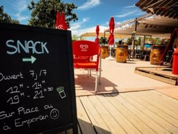 Camping Pas Cher vous présente avec son site Officiel campingpascher.fr, le Camping Le Trivoly classé 4 étoiles, situé sur la commune de Torreilles dans le département Pyrénées-orientales (Languedoc-roussillon) en France. Le camping Le Trivoly vous propose un hébergement de type mobil-home avec climatisation (télévision). L'établissement vous propose 7 autres types d'hébergements. Découvrez tous nos séjours à petits prix dans la commune et aux alentours de Torreilles du département : Pyrénées-orientales (Languedoc-roussillon). Les Avis clients pour le Camping Le Trivoly sont de 7 sur 10. Piscine chauffée, Piscine extérieure, Animations familiales, Club enfants, Aire de jeux enfants, Baby-foot, Centre équestre, Flipper, Golf, Ping-pong, Pétanque, Randonnée, Terrain multisports, Bar, Dépôt de pain, Plats à emporter, Restaurant, Snack/Bar, Épicerie,... En savoir plus : cliquez-ICI.