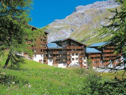 Camping Pas Cher vous présente avec son site Officiel campingpascher.fr, la Résidence Odalys Essentielle Les Hauts Du Rogoney, située sur la commune de Val D'isere dans le département Savoie (Rhône Alpes) en France. La résidence Odalys Essentielle Les Hauts Du Rogoney, vous présente un hébergement de type studio de 22 m² pour 2 personnes et télévision. La résidence Odalys Essentielle Les Hauts Du Rogoney vous proposeun séjour PAS CHER avec une REMISEdu sam. 27 juin au sam. 04 juillet 2026, en promotion à -30% pour 7 nuits à 272,30 € au lieu de 389,0 € soit une Économie de 116,70 €. Cette location propose 9 dates différentes pour réserver votre séjour. Découvrez également les 3 autres gammes d'hébergements de la résidence.... En savoir plus : cliquez-ICI.
