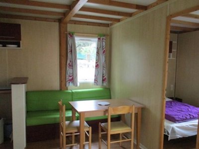 Cliquez pour découvrir toutes les photos de l'HÉBERGEMENT ! chalet - Le Roc photo 2