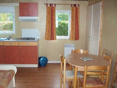 Cliquez pour découvrir toutes les photos de l'HÉBERGEMENT ! chalet - Le Roc photo 2